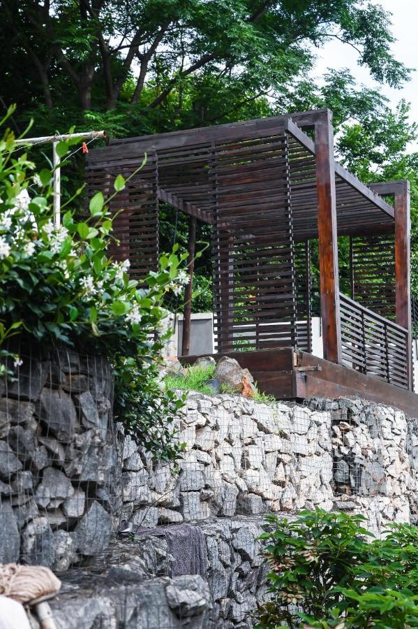 Anisa Guesthouse Тохоянду Екстериор снимка
