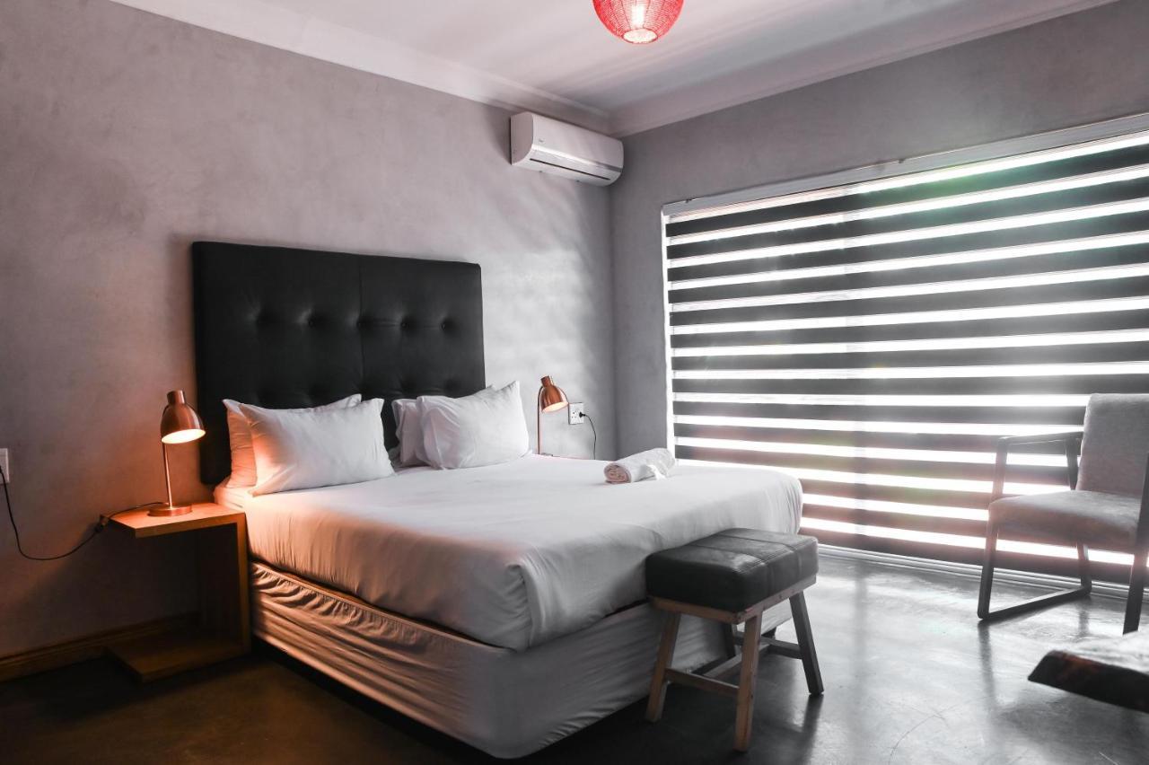 Anisa Guesthouse Тохоянду Стая снимка